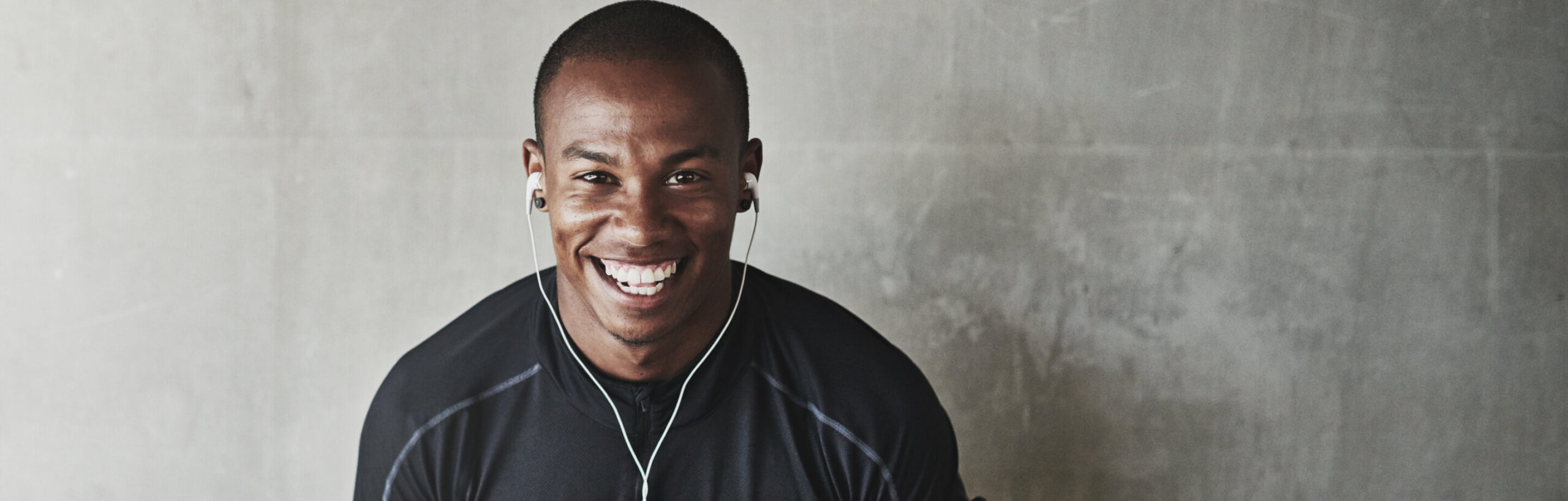 the-city-is-my-gym-shot-of-a-young-person-working-2023-11-27-04-58-44-utc (1)
